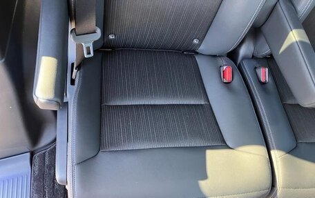 Honda Stepwgn, 2022 год, 2 150 000 рублей, 17 фотография