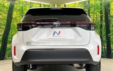 Toyota Yaris Cross, 2023 год, 1 400 000 рублей, 3 фотография