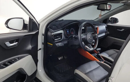 KIA Stonic, 2018 год, 1 520 000 рублей, 6 фотография