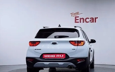 KIA Stonic, 2018 год, 1 520 000 рублей, 4 фотография