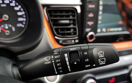 KIA Stonic, 2018 год, 1 520 000 рублей, 11 фотография