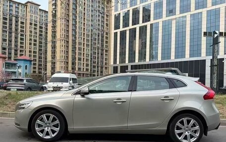 Volvo V40 II рестайлинг, 2017 год, 1 273 000 рублей, 7 фотография