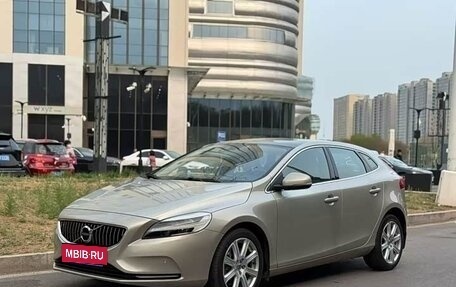 Volvo V40 II рестайлинг, 2017 год, 1 273 000 рублей, 3 фотография