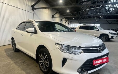 Toyota Camry, 2015 год, 1 499 000 рублей, 2 фотография