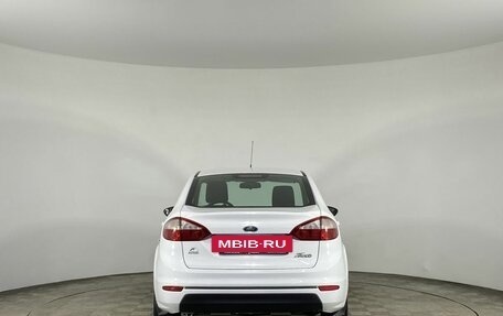 Ford Fiesta, 2016 год, 850 000 рублей, 8 фотография