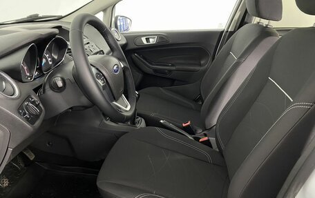 Ford Fiesta, 2016 год, 850 000 рублей, 12 фотография