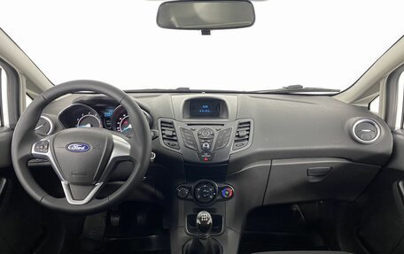 Ford Fiesta, 2016 год, 850 000 рублей, 16 фотография