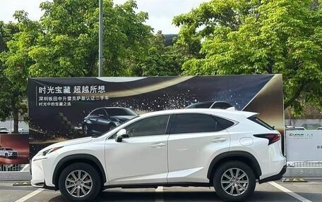 Lexus NX I, 2017 год, 2 365 000 рублей, 3 фотография