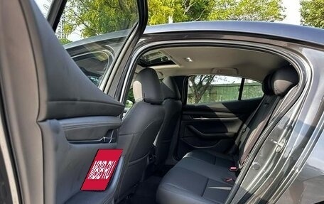 Mazda 3, 2022 год, 1 500 000 рублей, 14 фотография