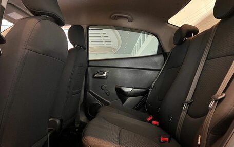 KIA Rio III рестайлинг, 2015 год, 900 000 рублей, 10 фотография
