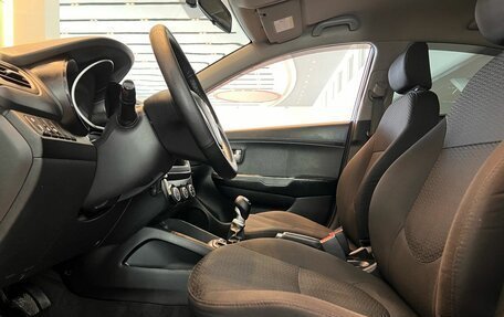 KIA Rio III рестайлинг, 2015 год, 900 000 рублей, 9 фотография