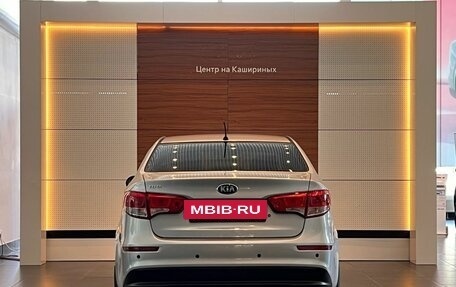KIA Rio III рестайлинг, 2015 год, 900 000 рублей, 5 фотография