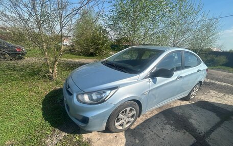 Hyundai Solaris II рестайлинг, 2012 год, 550 000 рублей, 8 фотография