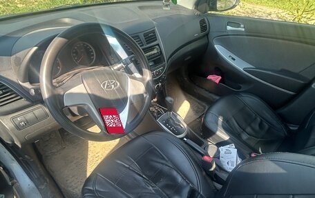 Hyundai Solaris II рестайлинг, 2012 год, 550 000 рублей, 6 фотография