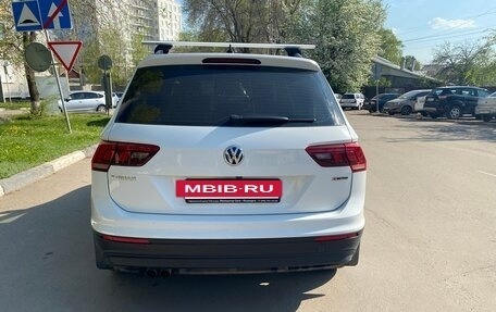 Volkswagen Tiguan II, 2019 год, 2 495 000 рублей, 5 фотография