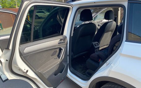 Volkswagen Tiguan II, 2019 год, 2 495 000 рублей, 11 фотография