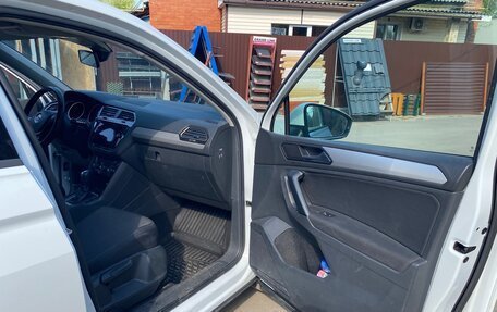 Volkswagen Tiguan II, 2019 год, 2 495 000 рублей, 15 фотография