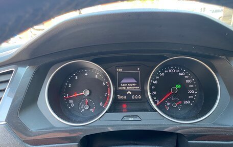 Volkswagen Tiguan II, 2019 год, 2 495 000 рублей, 21 фотография