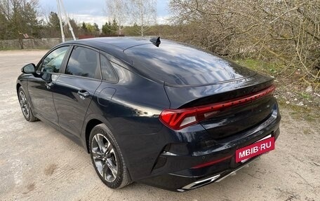 KIA K5, 2020 год, 2 350 000 рублей, 24 фотография