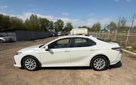 Toyota Camry, 2021 год, 3 500 000 рублей, 4 фотография