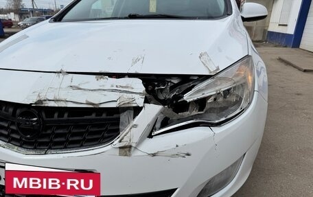 Opel Astra J, 2011 год, 360 000 рублей, 8 фотография