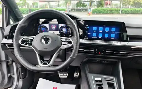 Volkswagen Golf VIII, 2023 год, 1 470 000 рублей, 10 фотография