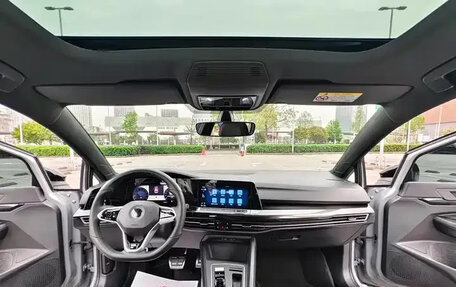 Volkswagen Golf VIII, 2023 год, 1 470 000 рублей, 9 фотография