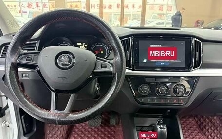 Skoda Kamiq I, 2023 год, 1 550 000 рублей, 10 фотография