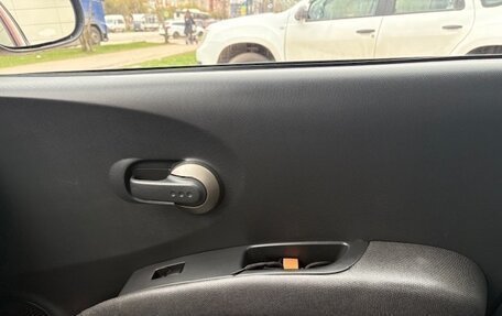 Nissan Micra III, 2005 год, 400 000 рублей, 2 фотография