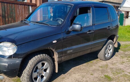 Chevrolet Niva I рестайлинг, 2006 год, 250 000 рублей, 2 фотография