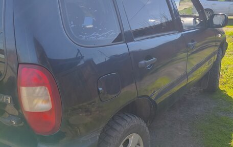 Chevrolet Niva I рестайлинг, 2006 год, 250 000 рублей, 3 фотография
