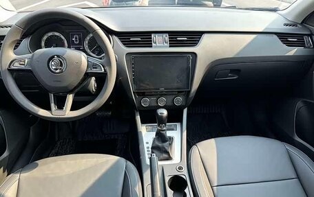 Skoda Octavia, 2022 год, 1 230 000 рублей, 8 фотография