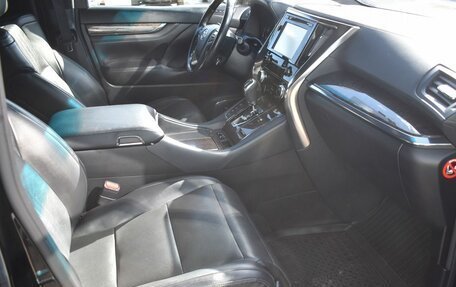Toyota Alphard III, 2019 год, 4 355 000 рублей, 13 фотография