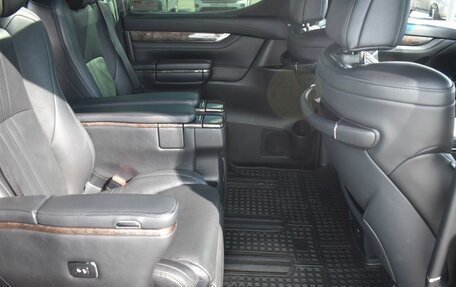 Toyota Alphard III, 2019 год, 4 355 000 рублей, 14 фотография