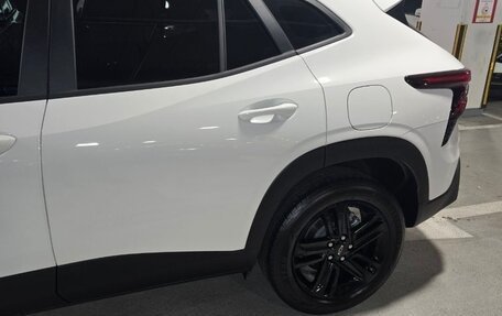 Chevrolet Trax, 2024 год, 2 393 000 рублей, 4 фотография