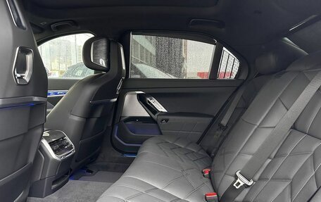 BMW 7 серия, 2024 год, 18 290 000 рублей, 14 фотография