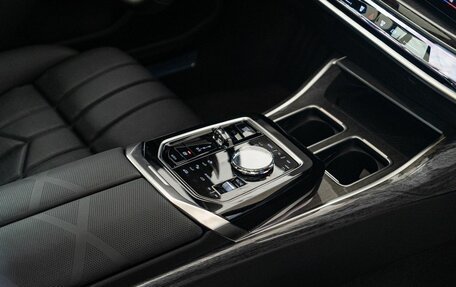 BMW 7 серия, 2024 год, 18 290 000 рублей, 22 фотография