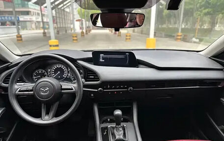 Mazda 3, 2022 год, 1 580 100 рублей, 10 фотография