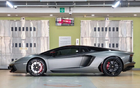 Lamborghini Aventador I рестайлинг, 2016 год, 38 144 000 рублей, 3 фотография