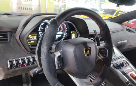 Lamborghini Aventador I рестайлинг, 2016 год, 38 144 000 рублей, 13 фотография