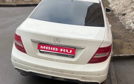 Mercedes-Benz C-Класс, 2012 год, 550 000 рублей, 2 фотография