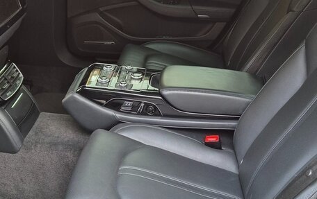 Audi A8, 2016 год, 2 755 000 рублей, 16 фотография