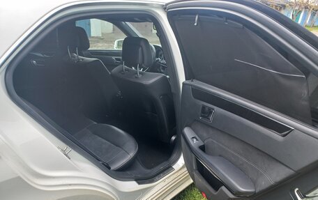 Mercedes-Benz E-Класс, 2014 год, 2 000 000 рублей, 13 фотография