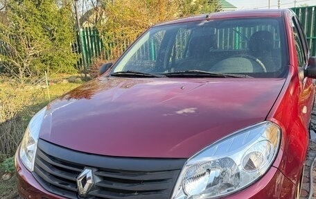 Renault Sandero I, 2014 год, 900 000 рублей, 1 фотография