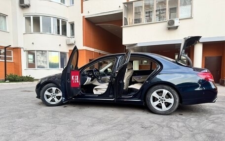 Mercedes-Benz E-Класс, 2017 год, 3 150 000 рублей, 12 фотография