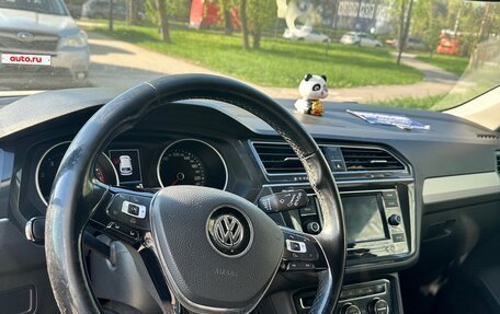 Volkswagen Tiguan II, 2017 год, 2 590 000 рублей, 5 фотография
