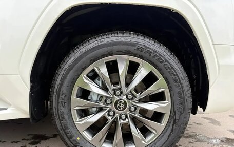 Toyota Land Cruiser, 2025 год, 15 200 000 рублей, 13 фотография