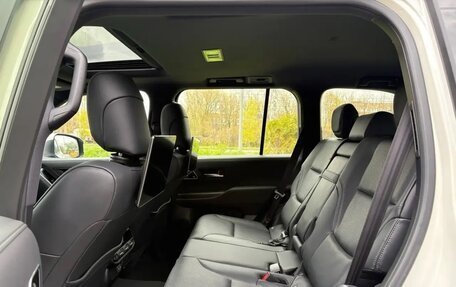 Toyota Land Cruiser, 2025 год, 15 200 000 рублей, 21 фотография