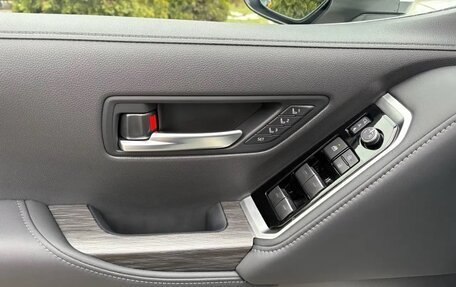 Toyota Land Cruiser, 2025 год, 15 200 000 рублей, 25 фотография