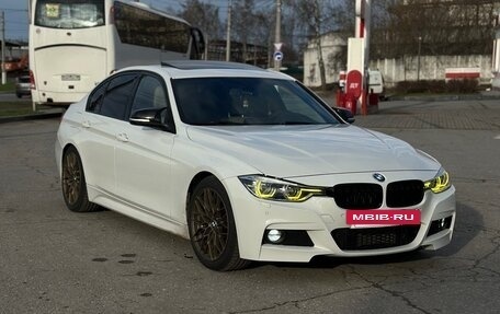 BMW 3 серия, 2016 год, 2 350 000 рублей, 3 фотография